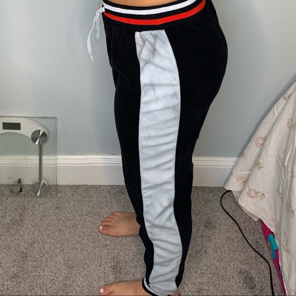 Flawless Joggers ✨ - Picture 2 of 4